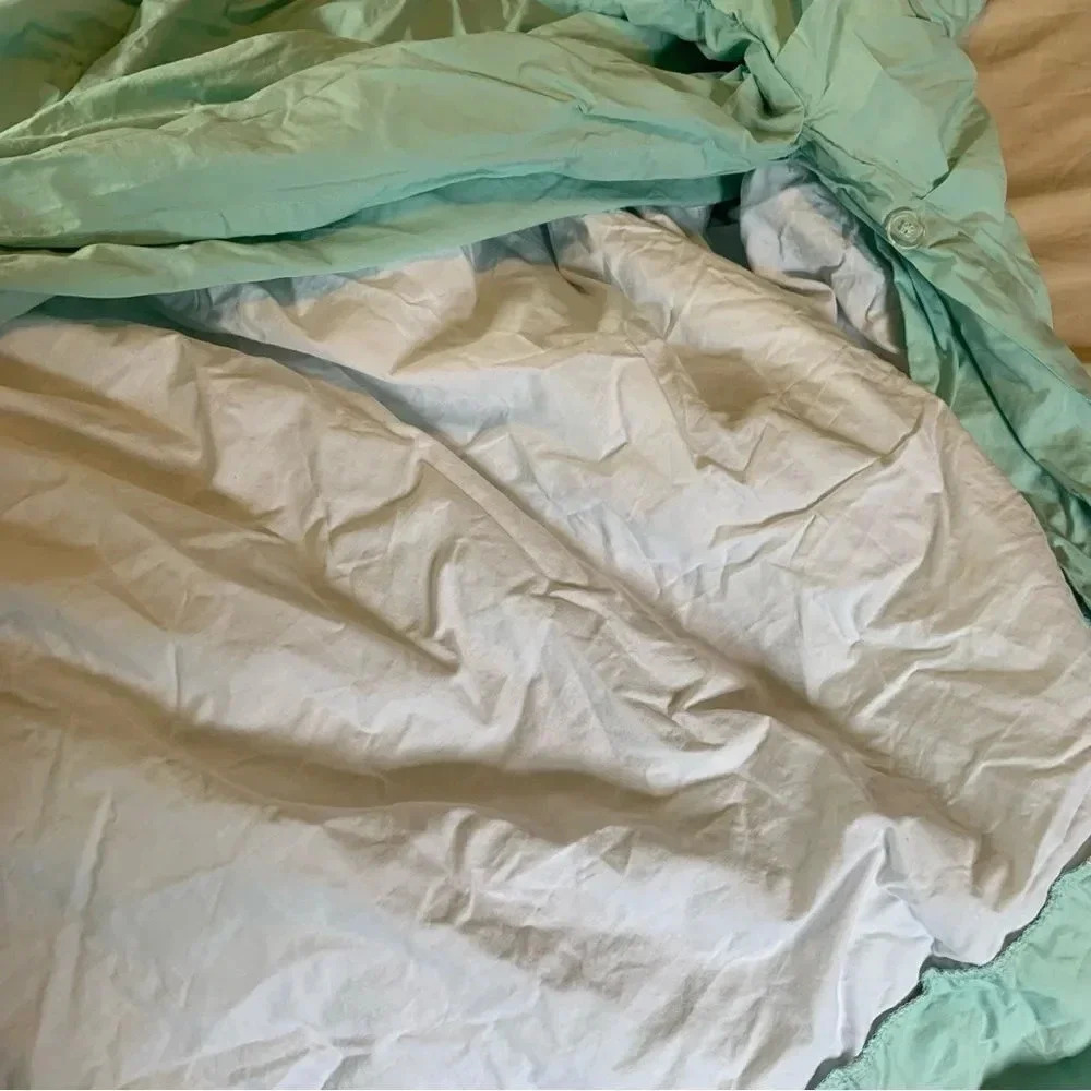 Pottery Barn Dorm Ruched Rosette Duvet Cover - Picture 7 of 7